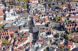 Ausschnitt Landkreis Gebäude von weit oben